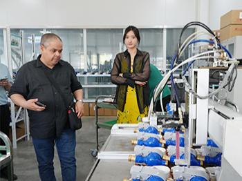Algerian Delegation Inspects Smart Water Meter Line and Explores System Integration Opportunities